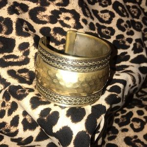 Women’s BOHO Antiqued Silver Cuff🤗🤗💖💖⚜️⚜️